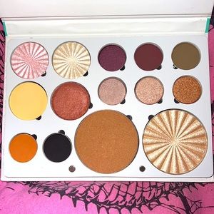 🖤3/$40 OFRA Pro Palette